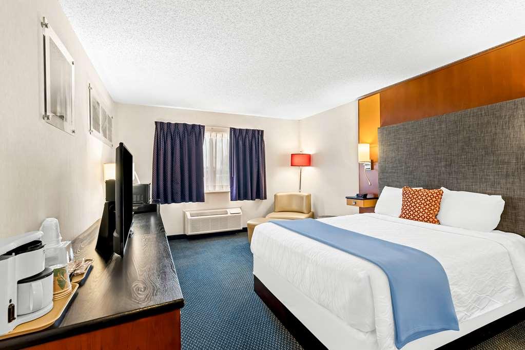 Americas Best Value Inn & Suites - Tahquamenon Country Newberry Zimmer foto