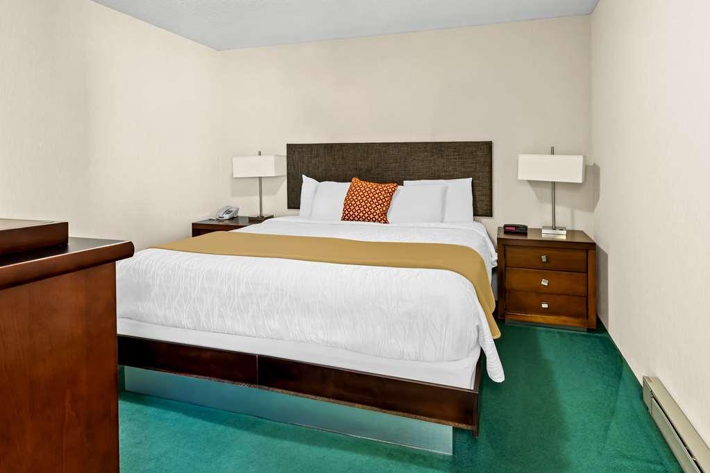 Americas Best Value Inn & Suites - Tahquamenon Country Newberry Zimmer foto