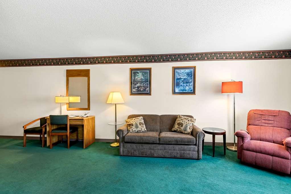 Americas Best Value Inn & Suites - Tahquamenon Country Newberry Zimmer foto
