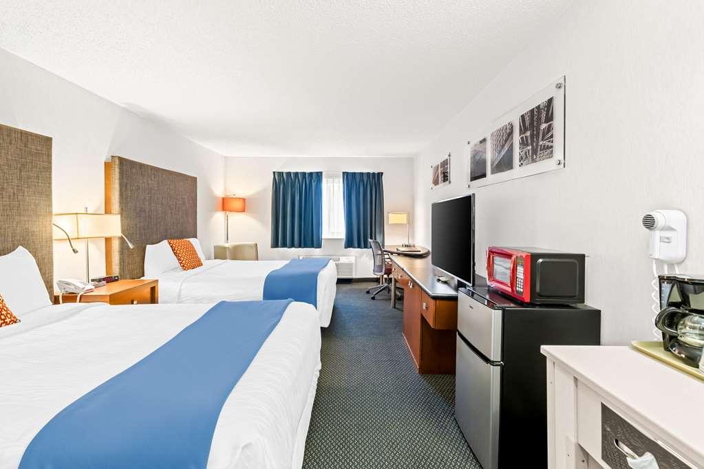 Americas Best Value Inn & Suites - Tahquamenon Country Newberry Zimmer foto